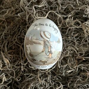 1970s Holly Hobbie Porcelain Egg Collectible